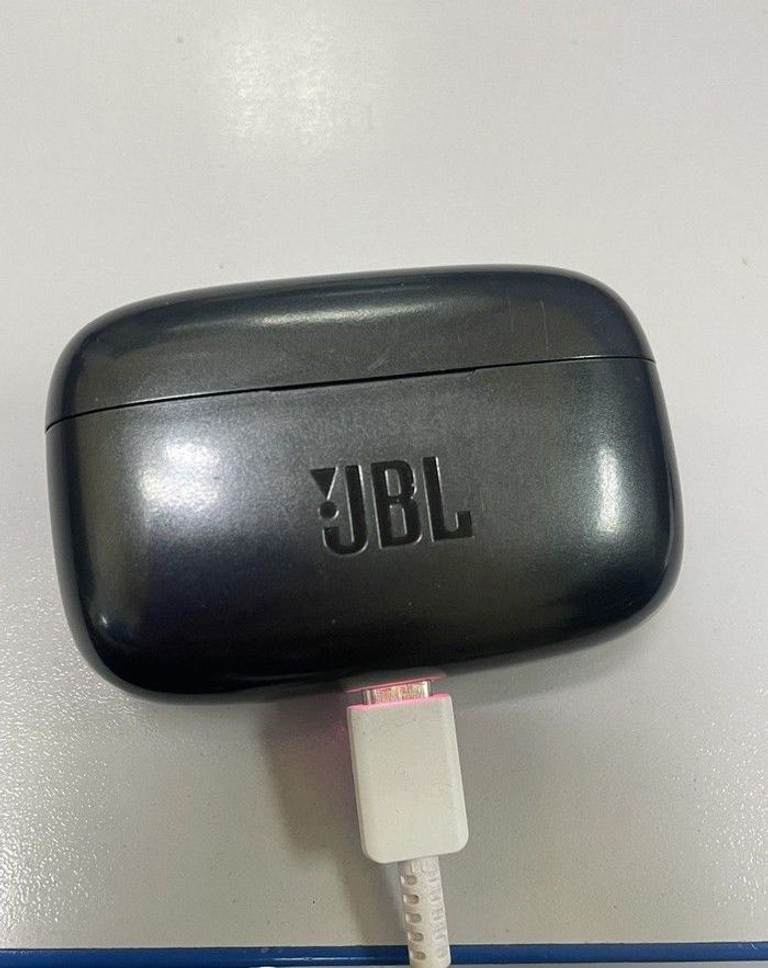 Купити Jbl live 300 tws Б/У