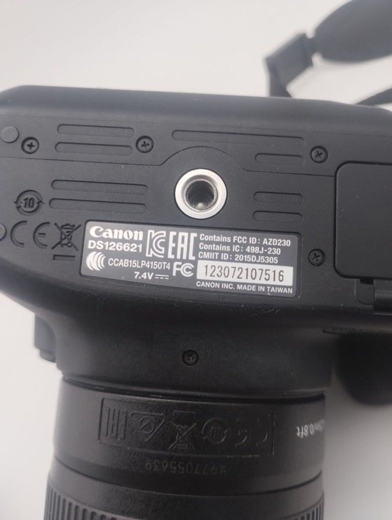 Canon eos 1300d/ ef-s 18-55mm f/3,5-5,6 is iii Код:01-201054901. Зображення 7