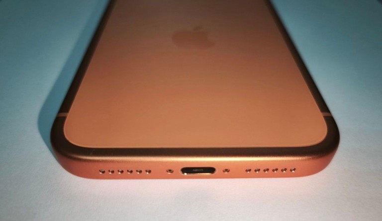 Оголошення Apple iphone 17 pro max 256gb Б/У