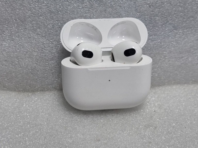 Купити Apple airpods 3rd generation Б/У