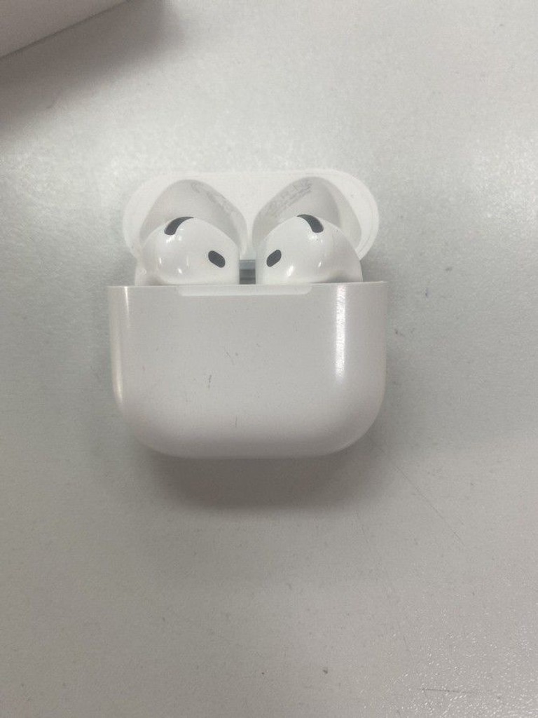 Объявление Apple airpods 4 with active noise cancellation Б/У