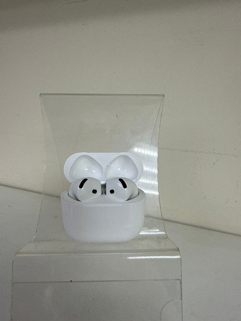 Купити Apple airpods 4 Б/У