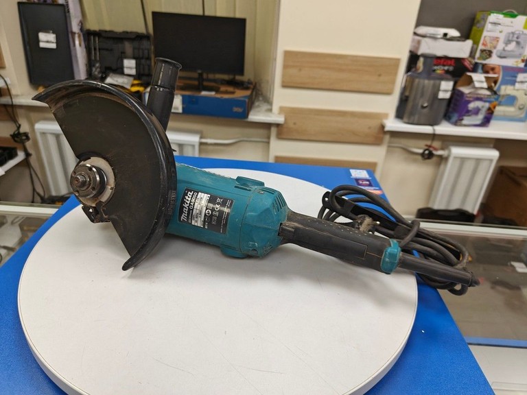 Купити Makita GA9050 Б/У