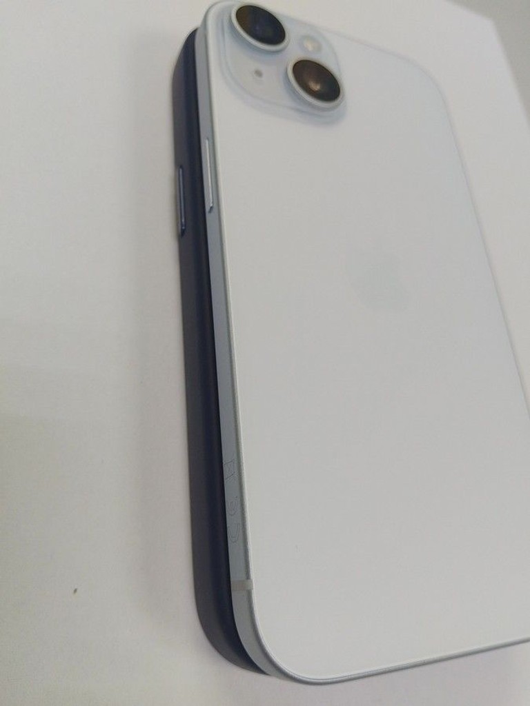 Apple iPhone 15 128GB Green Код:01-201148251. Зображення 6