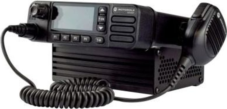 Дешево Motorola DM4600E 403-470М 25W з ломбарду