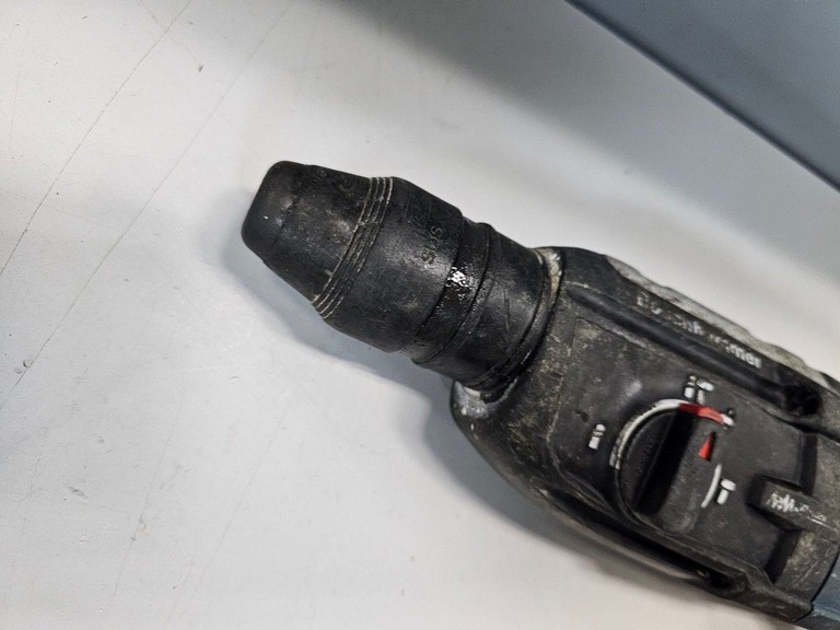 Дешиво Bosch gbh 2-28 с ломбарда