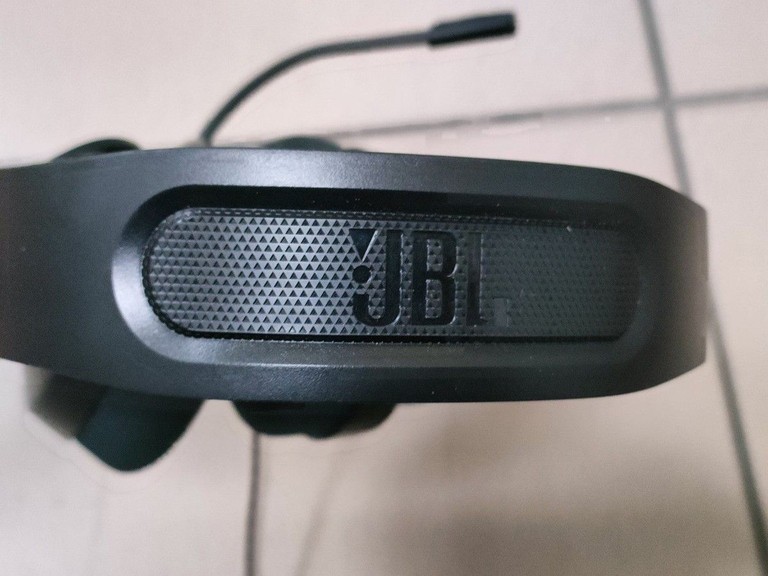 Оголошення Jbl quantum 100m2 Б/У