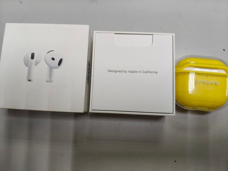 Купити Apple airpods 4 Б/У