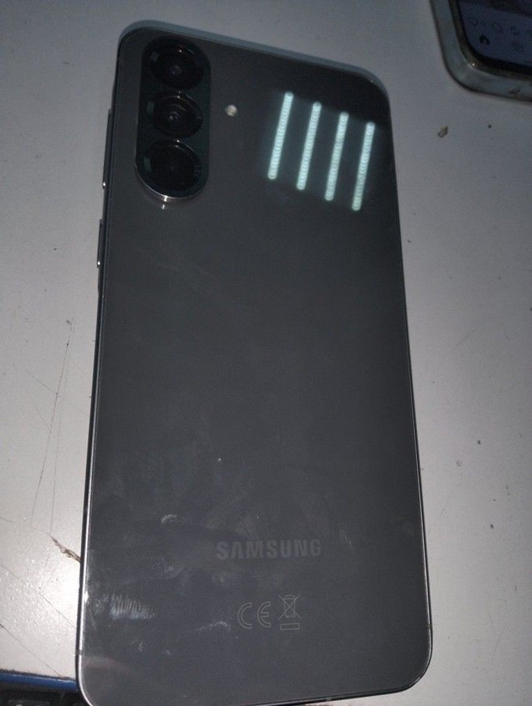 Дешиво Samsung galaxy a56 5g 8/256gb с ломбарда