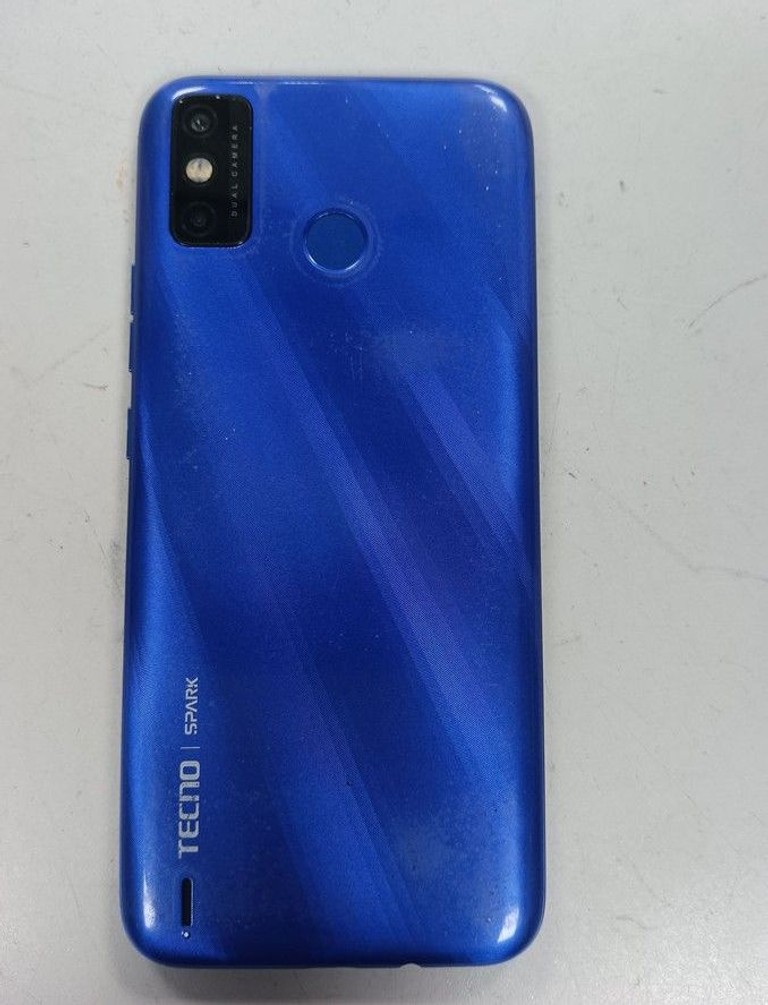 Дешиво Tecno spark 6 go 2/32gb с ломбарда
