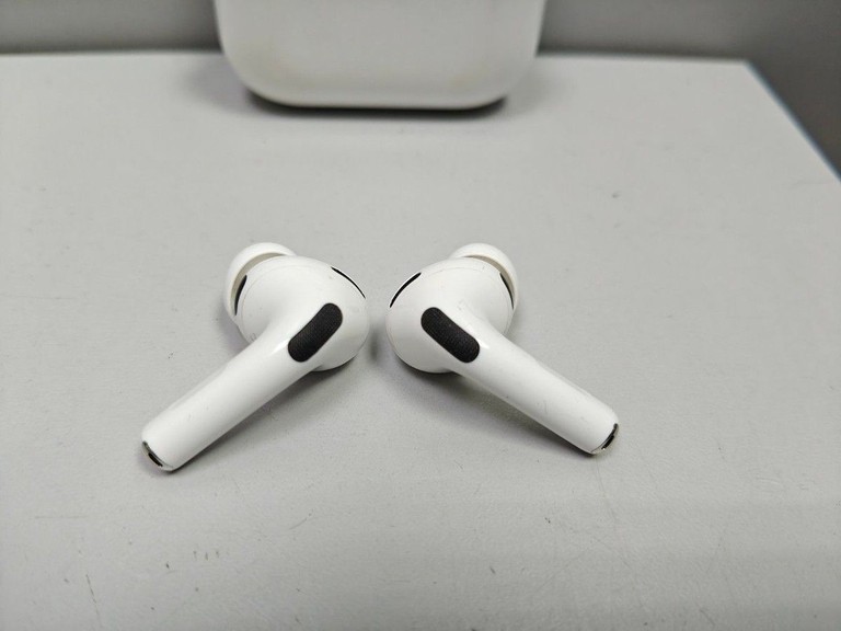 Дешиво AirPods Pro 3 с ломбарда