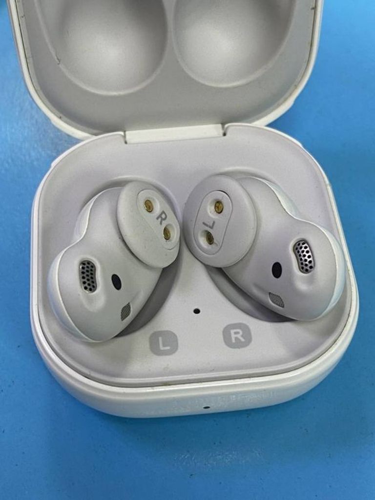 Samsung galaxy buds live