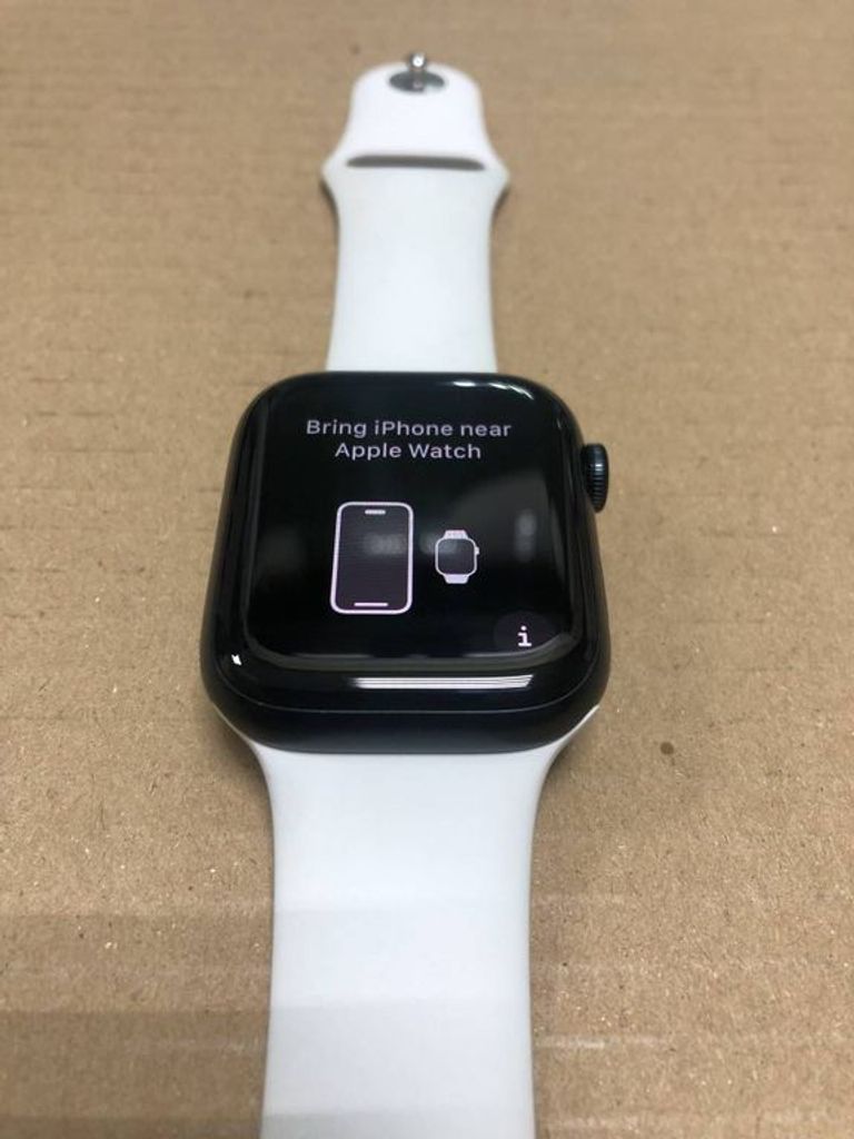 Дешиво Apple watch series 7 gps 45mm aluminum case with sport с ломбарда
