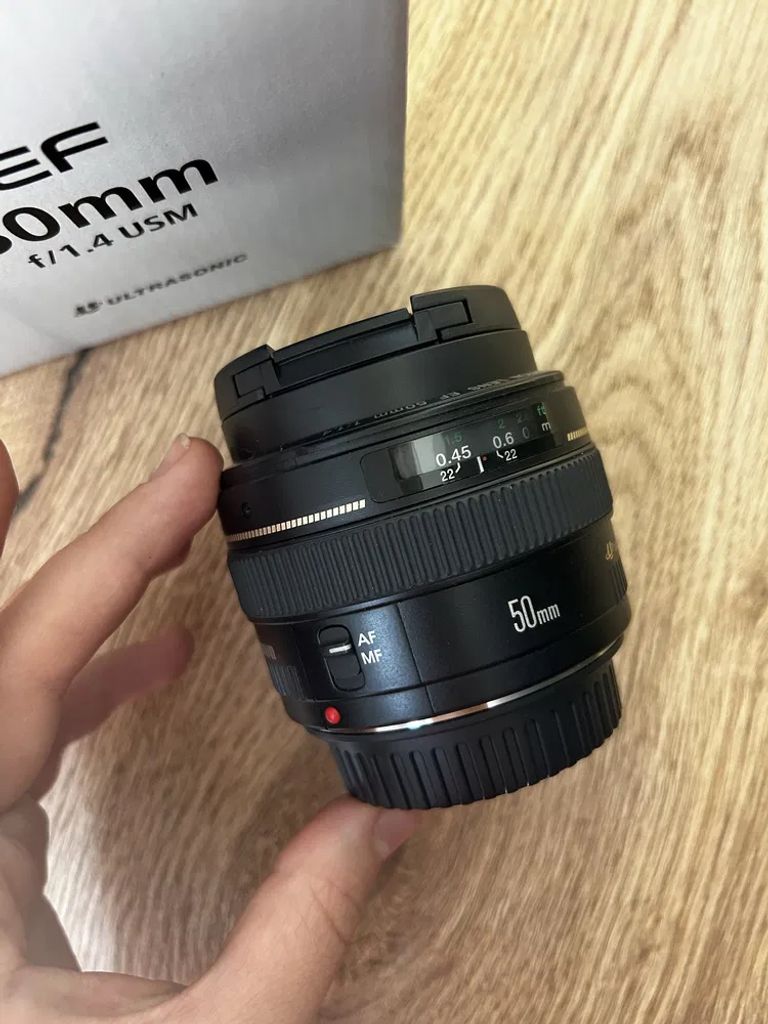 Canon  EF 50 mm f/1.4 USM на гарантії