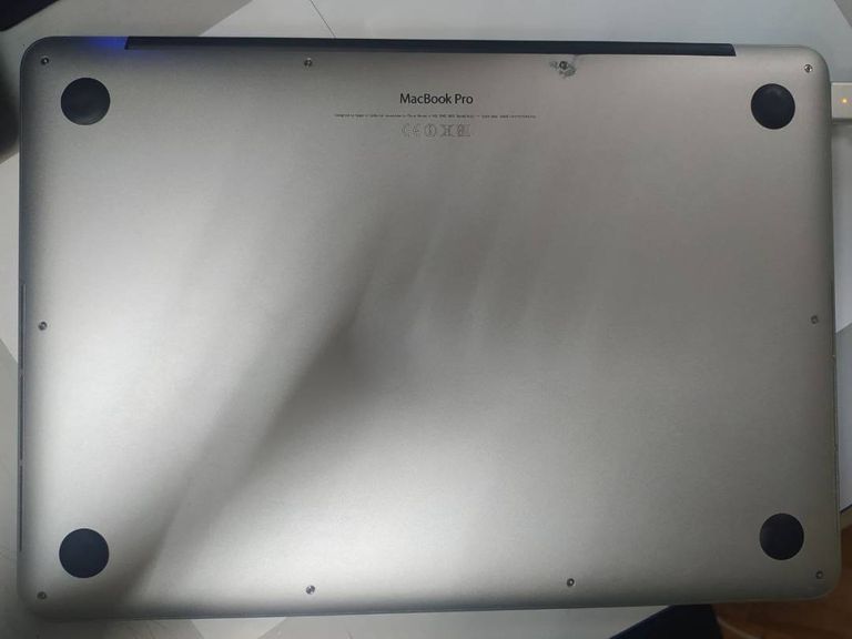 Apple Macbook Pro a1502/ core i5 2,7ghz/ ram8gb/ ssd256gb/ retina/ intel iris 6100