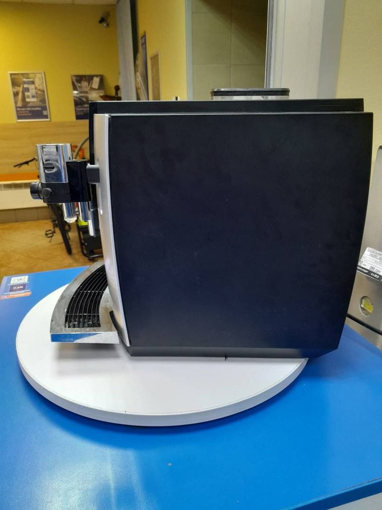 Оголошення Jura e8 Б/У