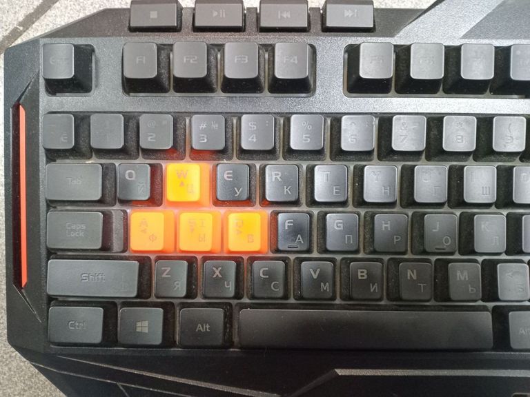 Дешево Asus rog cerberus keyboard з ломбарду