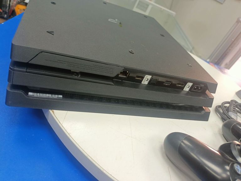 Купити Sony playstation 4 500gb Б/У