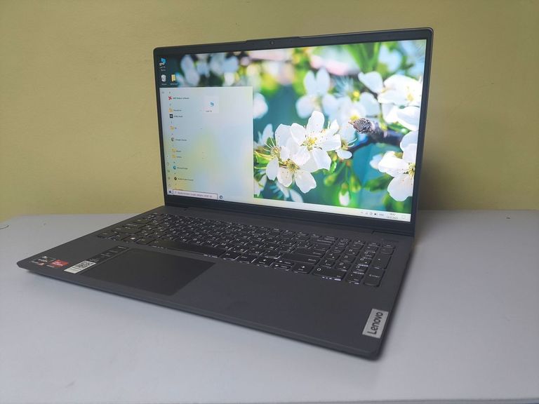 Оголошення Lenovo 16/ryzen 5 5500u ddr4/16gb ddr4/hdd *відсутній/ssd 256 gb/*інтегрована Б/У