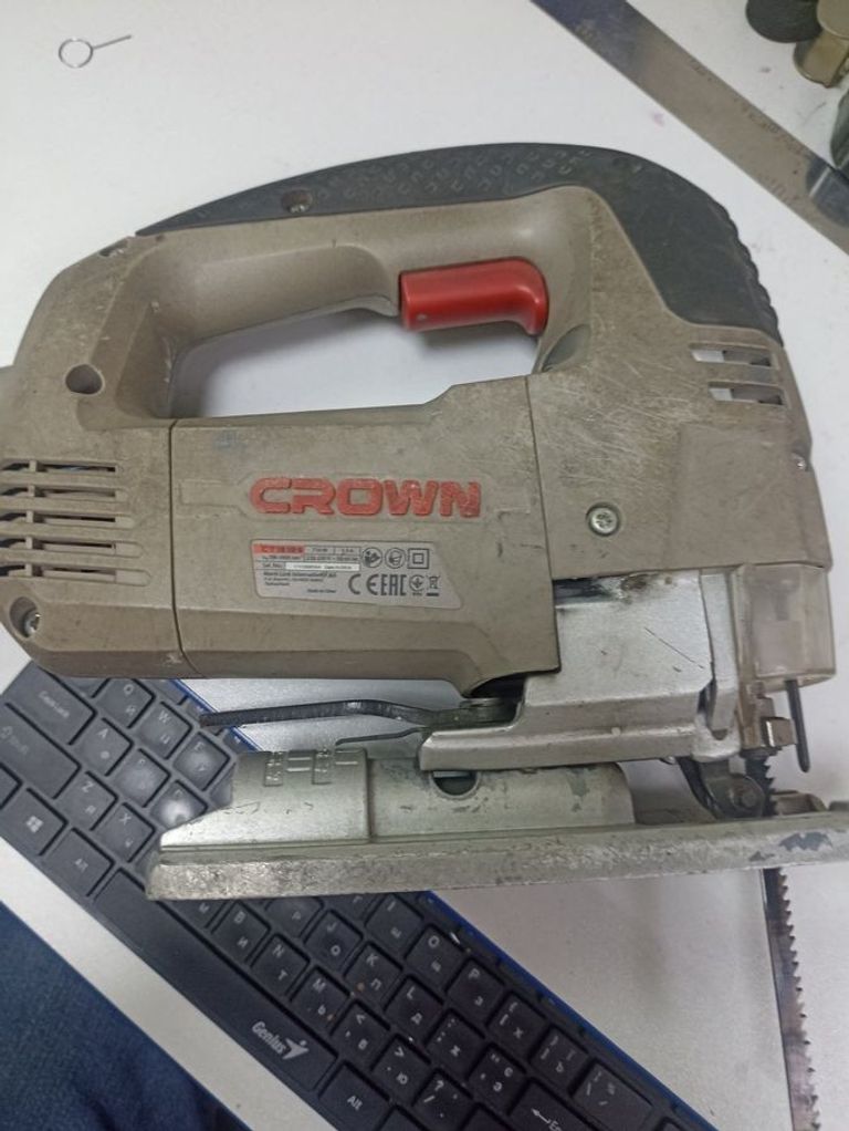 Дешево Crown CT15189 з ломбарду