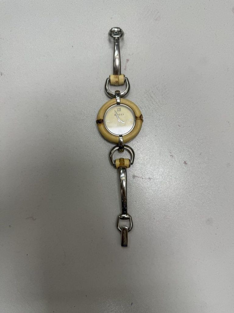 Купити Gucci 132.4 Б/У