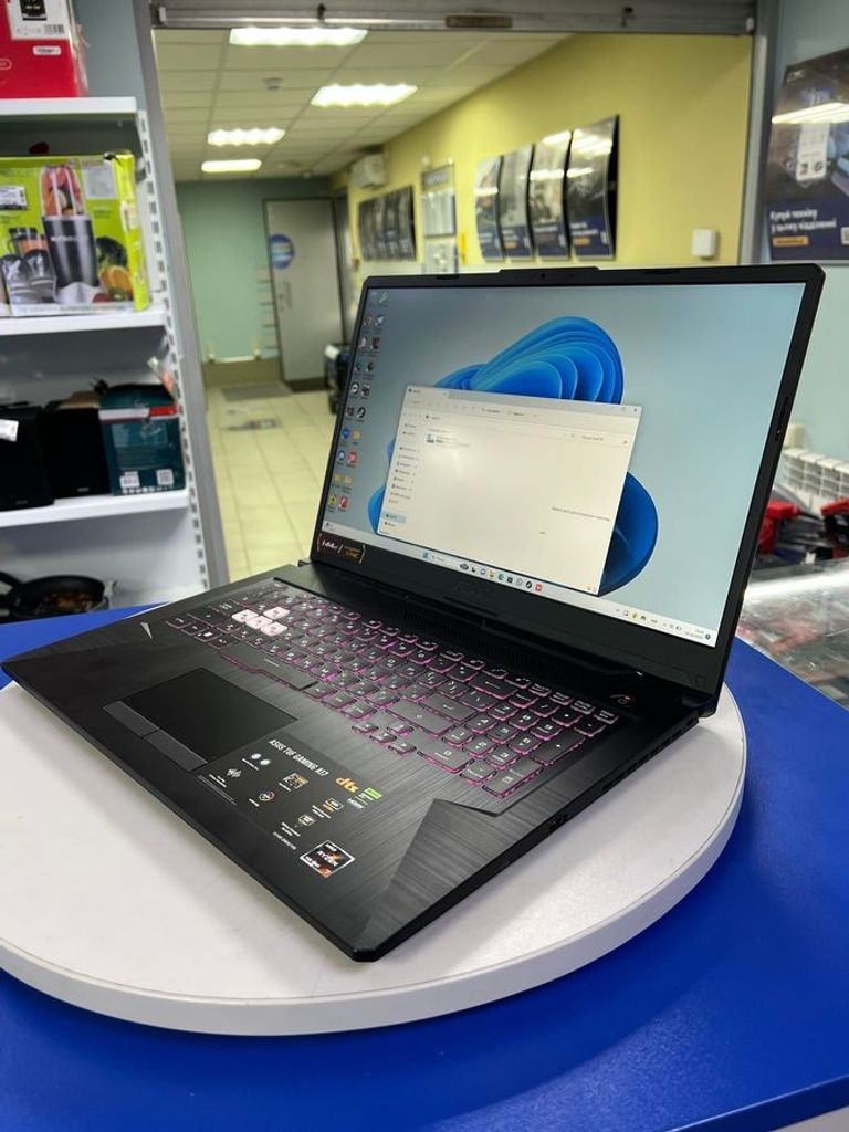Объявление Asus 17/ryzen 7 7435hs ddr5/16gb ddr5/hdd *відсутній/ssd 512 gb/geforce rtx2050 4gb Б/У
