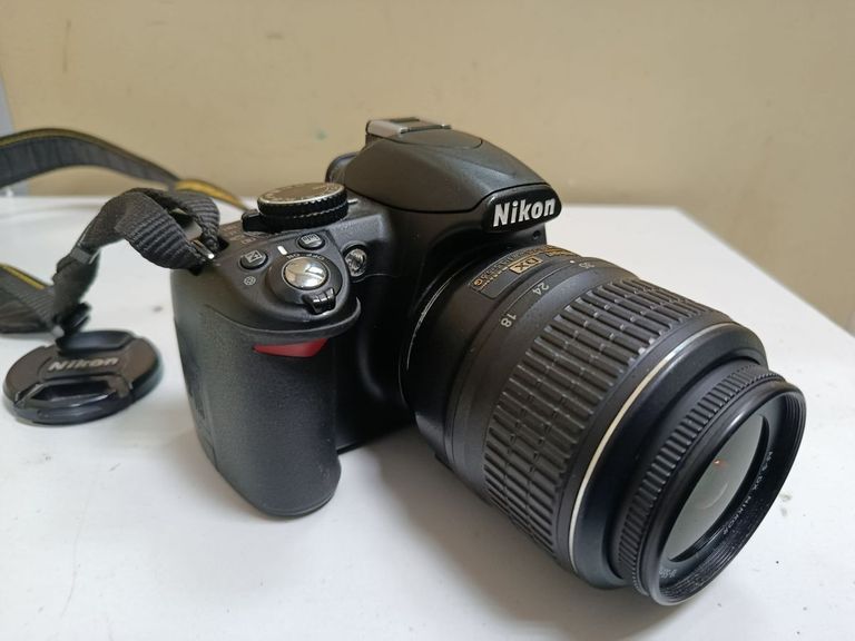 Оголошення Nikon d3100 + af-s nikkor 18-105mm 1:3,5-5,6g ed vr dx Б/У