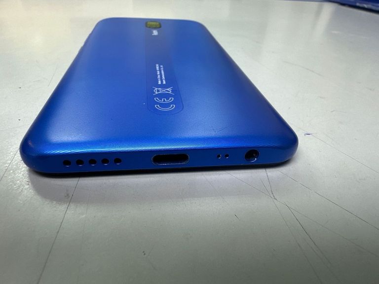 Дешиво Xiaomi Redmi 8A 2/32GB Blue с ломбарда