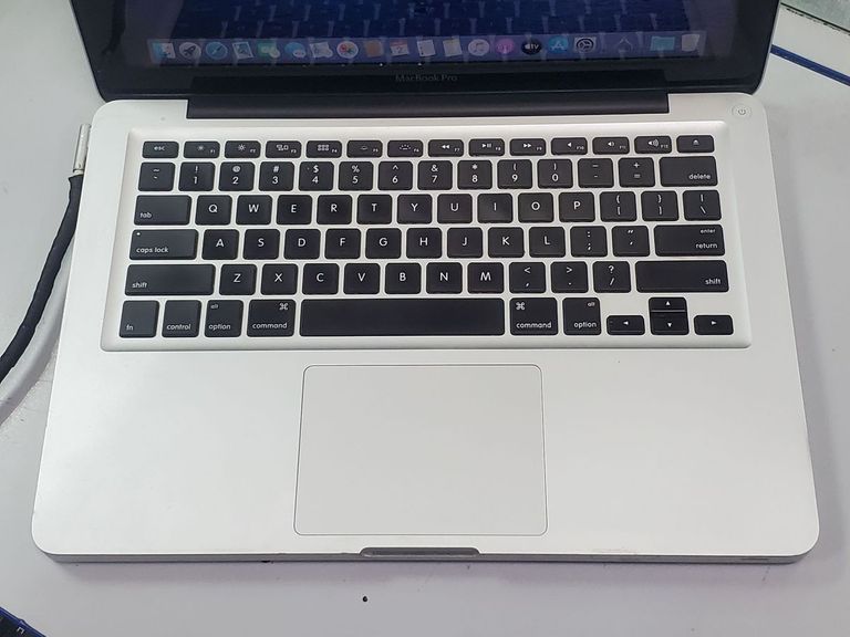 Объявление Apple macbook pro a1278 13,3" core i5 2,5ghz/ram4gb/ssd512gb/intel hd graphics 4000 Б/У