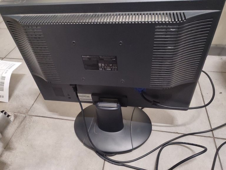 Объявление Philips hws8200q Б/У