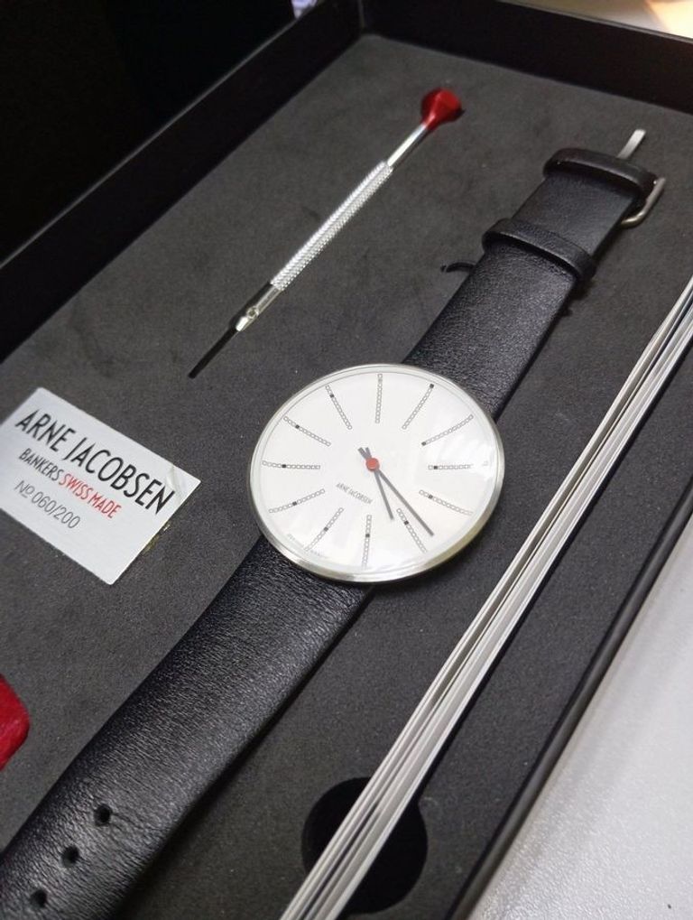 Купити Arne Jacobsen 57102-0915 Б/У