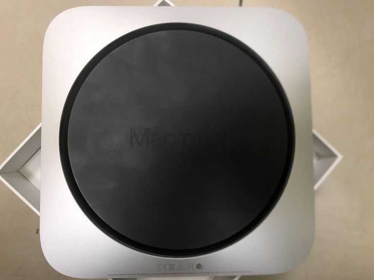 Оголошення Apple mac mini a2686 mmfj3 m2/8core/ram 8gb/ssd256gb Б/У