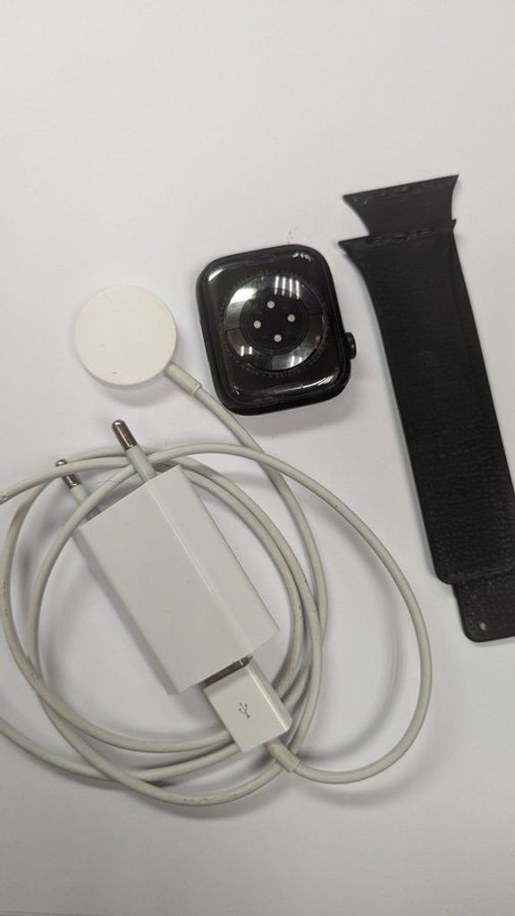 Оголошення Apple watch series 8 gps 45mm aluminum case Б/У