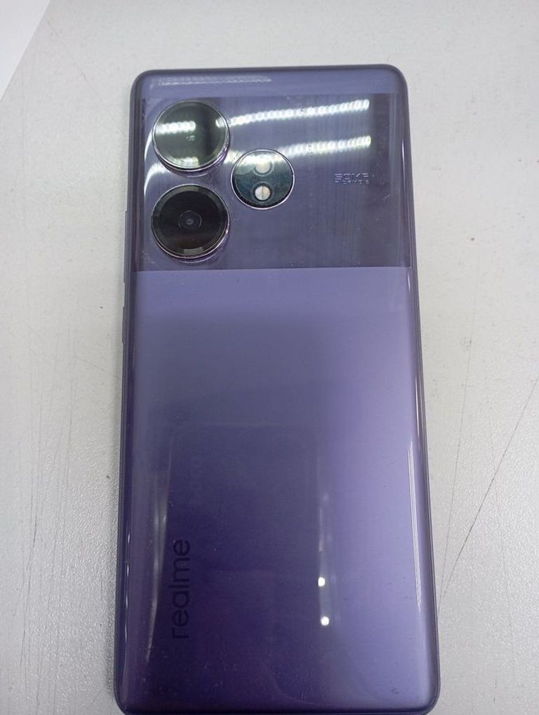Объявление Realme gt6 12/256gb Б/У