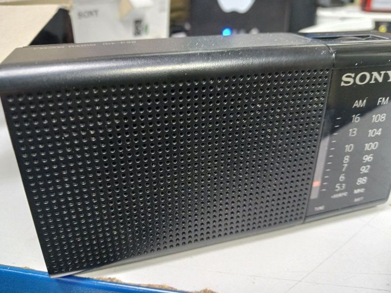 Купити Sony ICF-P36 Б/У