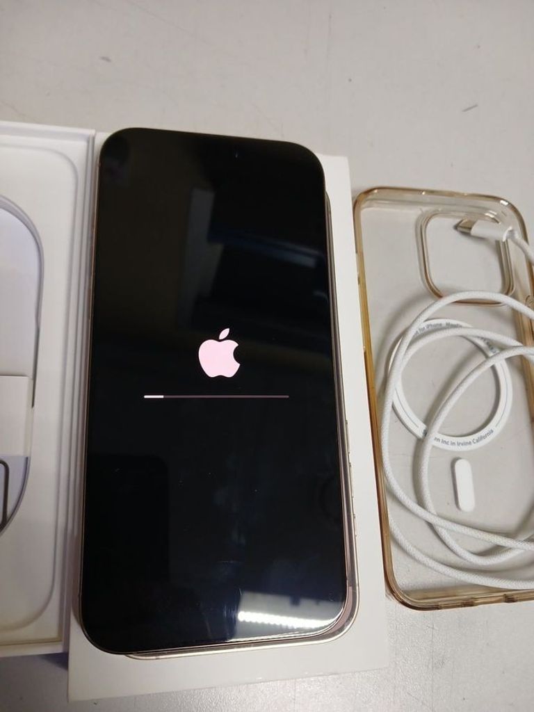 Оголошення Apple iphone 16 pro max 1tb Б/У
