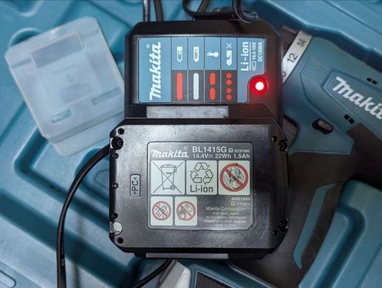 Makita df347d 2акб 1.5ah зп Код:01-200831451. Изображение 6