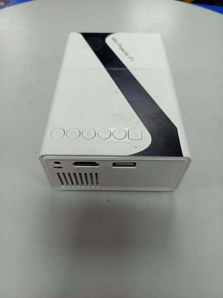 Дешево Led Projector mini projector f1 з ломбарду