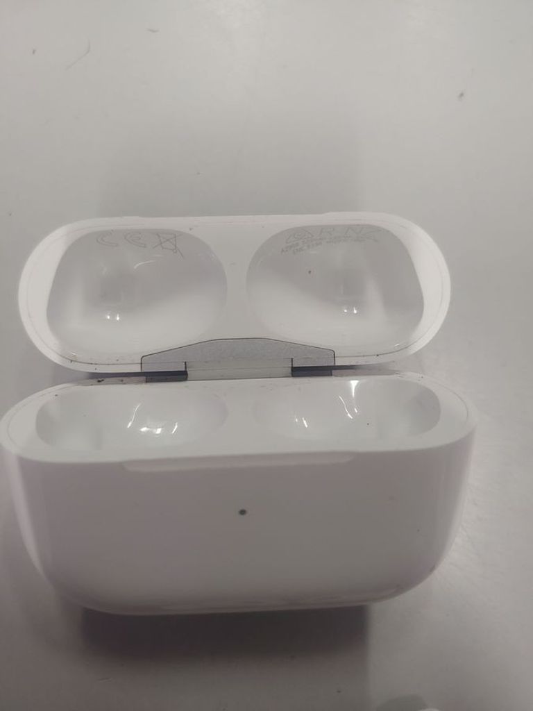 Розпродаж Apple airpods pro 2nd generation with magsafe charging case usb-c, продавець Техноскарб