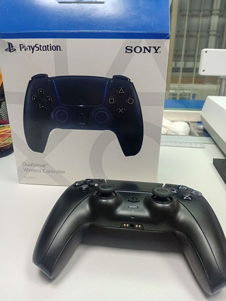 Купити Sony DualSense Black Б/У