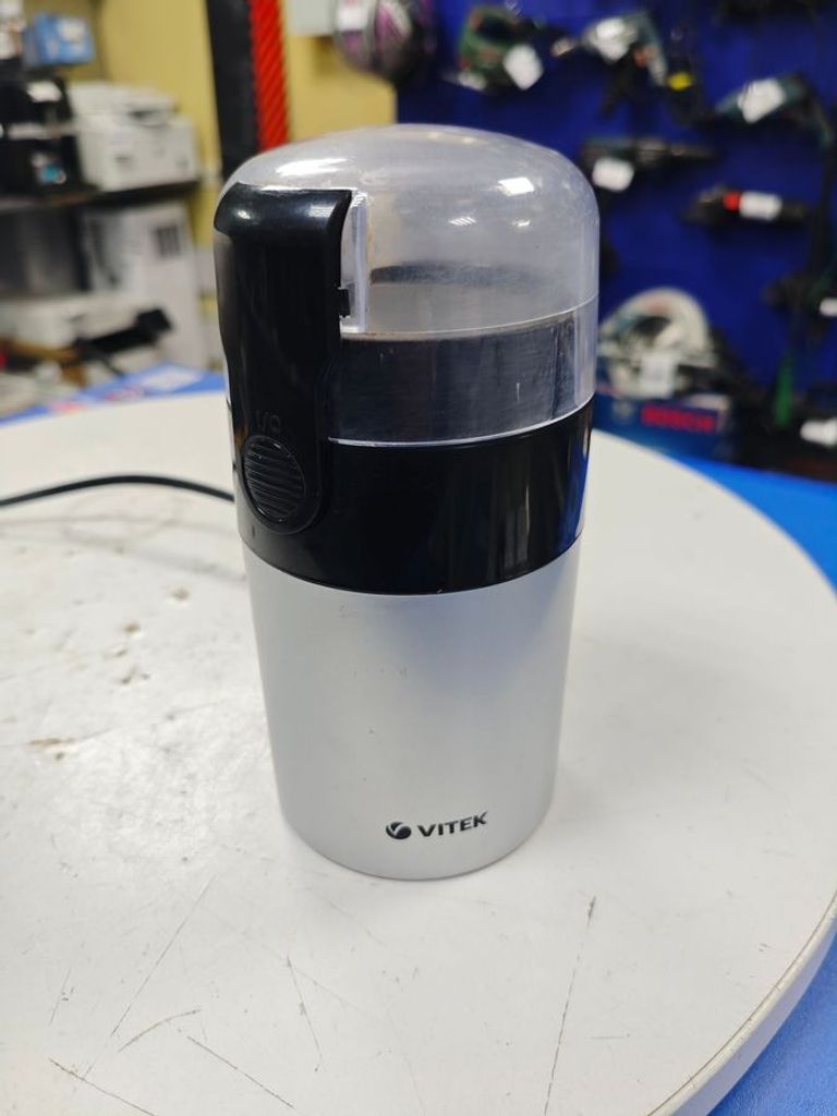 Купити Vitek VT-1540 Б/У