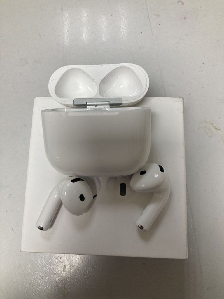 Оголошення Apple airpods 4 Б/У