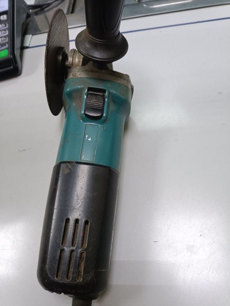 Купить Makita GA5030 Б/У