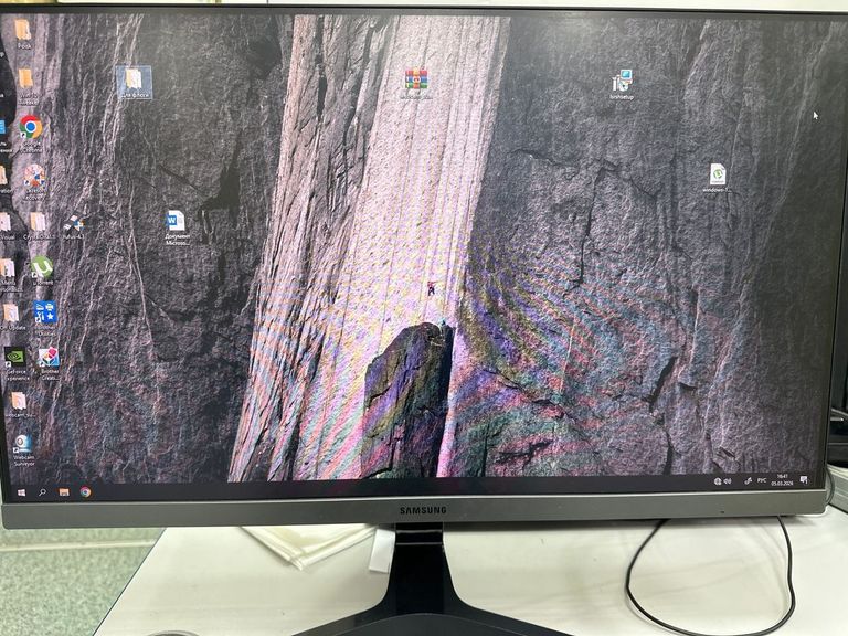 Купить Samsung s24r350fhi ls24r350fhixci Б/У