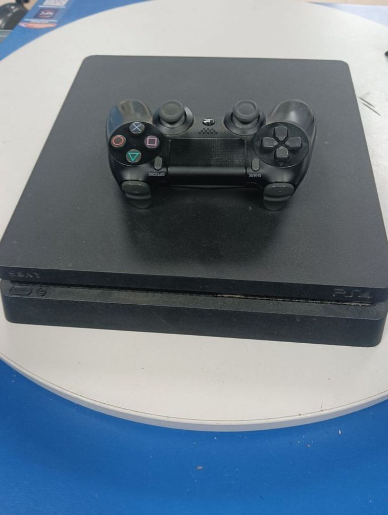 Дешево  Sony PlayStation 4 Slim 1TB Black з ломбарду