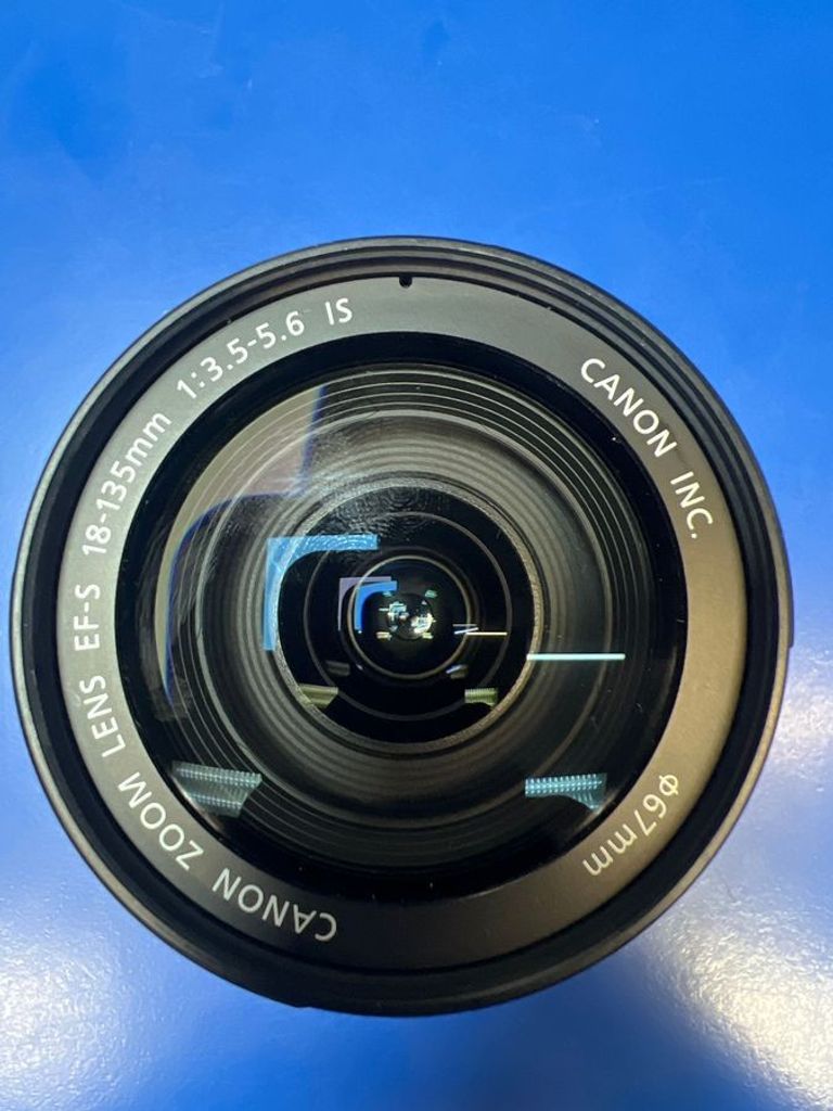 Розпродаж Canon EF-S 18-135mm f/3,5-5,6 IS, продавець Техноскарб