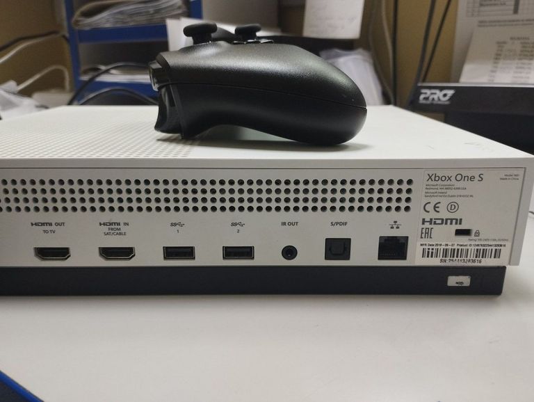 Оголошення Microsoft Xbox One S 500GB Б/У