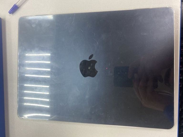 Дешево Apple macbook air 13,6" m2 2022 з ломбарду