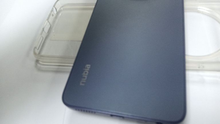 Zte Nubia V70 Max 6/128GB Gray Код:01-200911463. Зображення 5