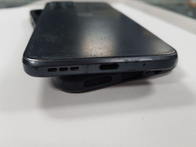 Дешево Motorola moto g13 4/128gb xt2331-2 з ломбарду